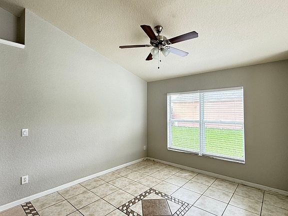 5th image of 2916 White Cedar Cir