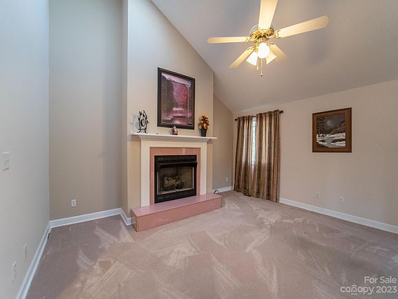 4th image of 73 Chestnut Ln