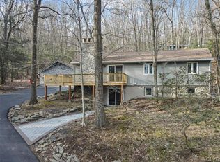 152 Cobble Creek Dr, Tannersville, PA 18372
