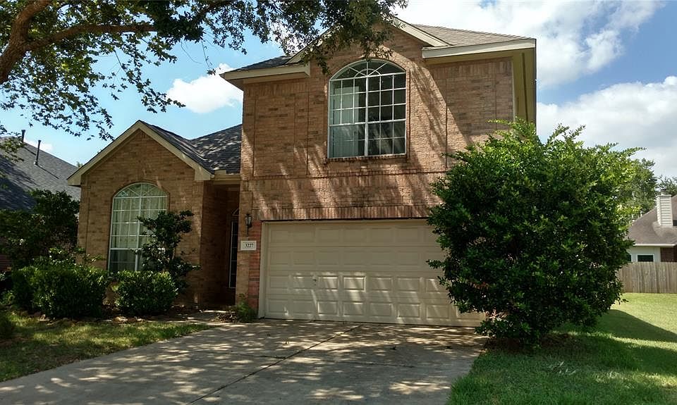 1st image of 3227 Worthington Dr