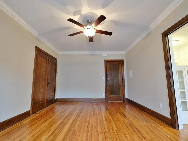 Grand Place Apartments — Photo 8