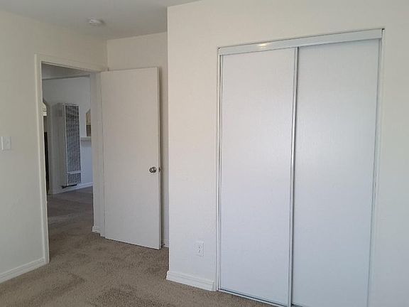 5th image of 431 W 112th St #431