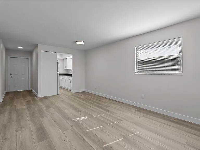 1150 E Sample Rd #202 — Photo 9