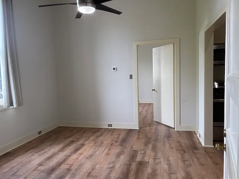 2622 Carondelet St #2622 — Photo 7