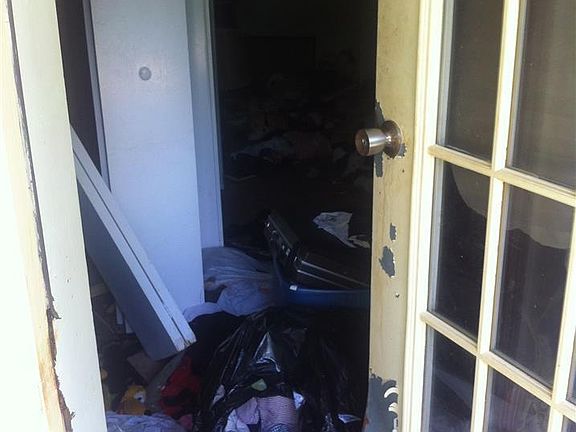 5th image of 3204 Cerro Vista St SW