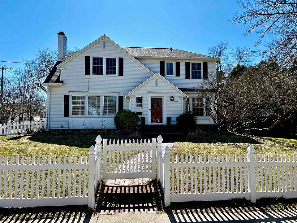 1st image of 1117 Nicolet Blvd