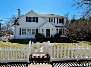1117 Nicolet Blvd, Neenah, WI 54956