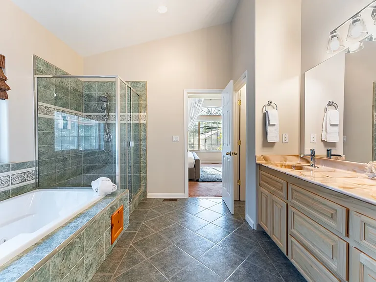 2239 Blitzen Rd — Photo 22