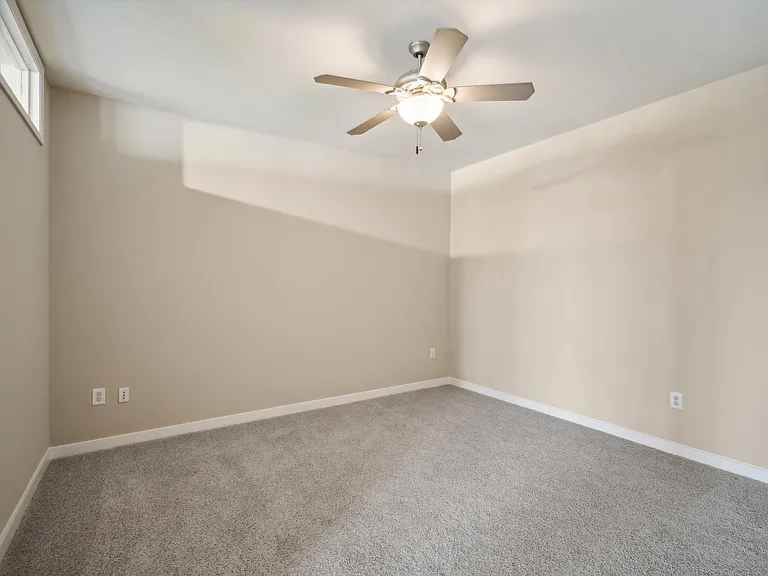 Cole Apartments — Photo 29