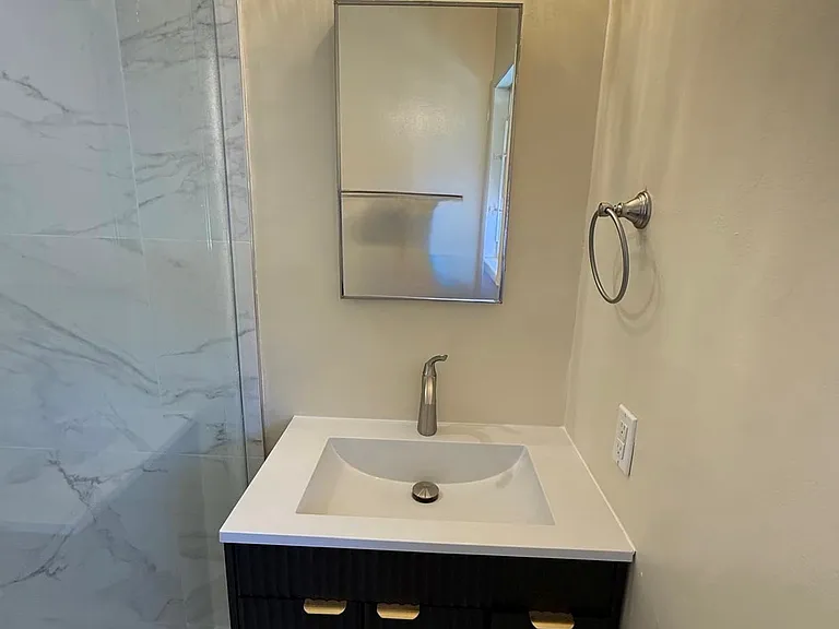 2691 N Frederic St #2691 — Photo 8