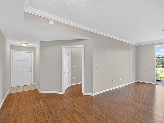 4th image of 15085 Michelangelo Boulevard #104