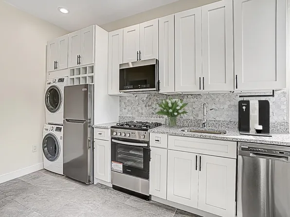 645 Jersey Avenue image 1 of 21