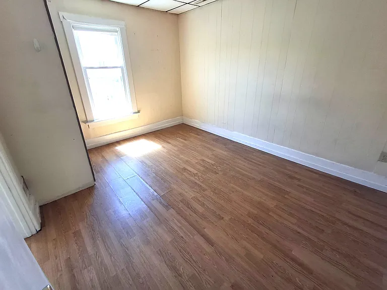 1709 Walnut St #6 — Photo 3