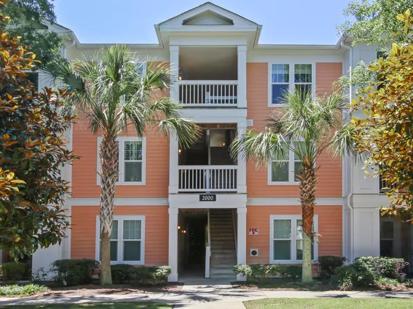 2033 Chatelain Way, Mount Pleasant, SC 29464