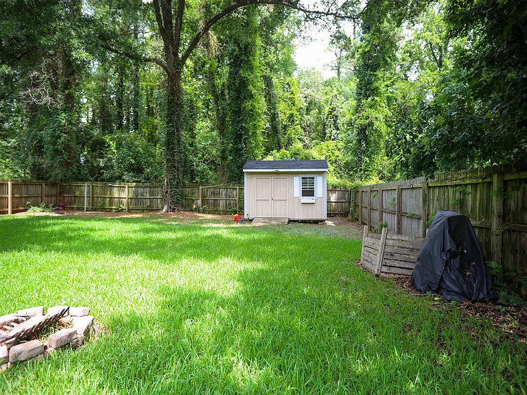 2313 Millbank St — Photo 23