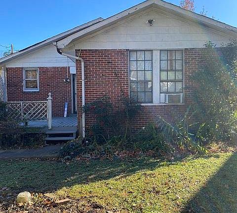 2nd image of 180 N Walthall St