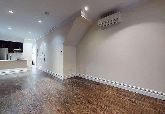 3rd image of 1556 2nd Ave APT 2S