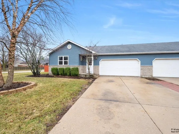 227 Julie Ln, Hampshire, IL 60140
