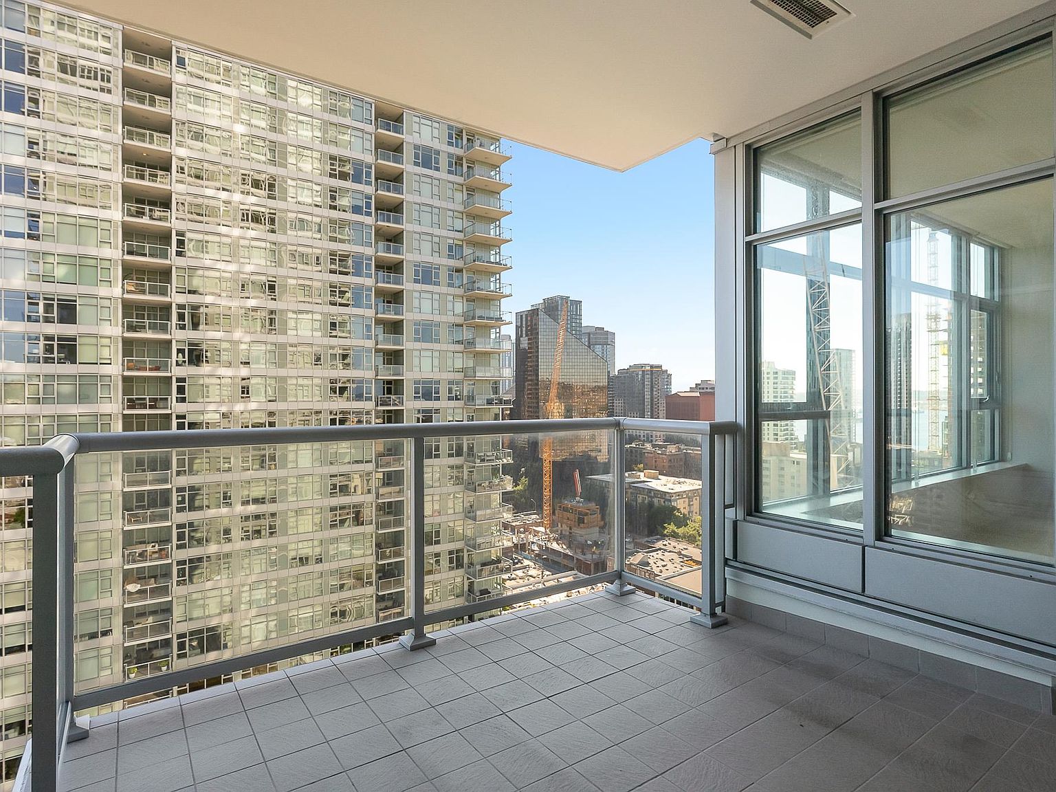 583 Battery St APT 2101N, Seattle, WA 98121 | Zillow