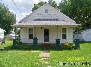 372 W Elm St, Waverly, IL 62692