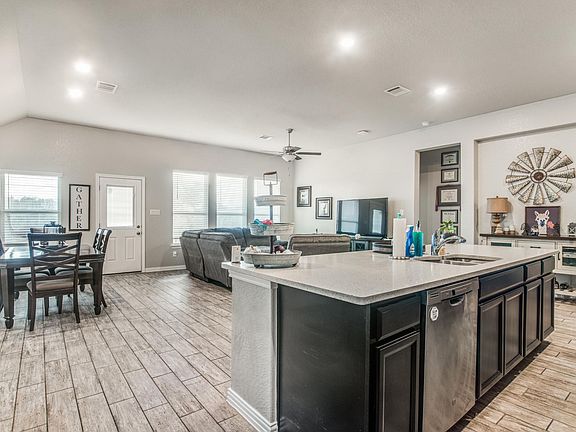 5th image of 3095 Blenheim Park