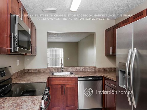 4th image of 9489 Palm Cir N #9489