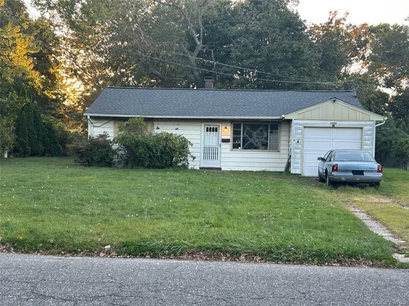 1056 Bay Shore Avenue, Bay Shore, NY 11706