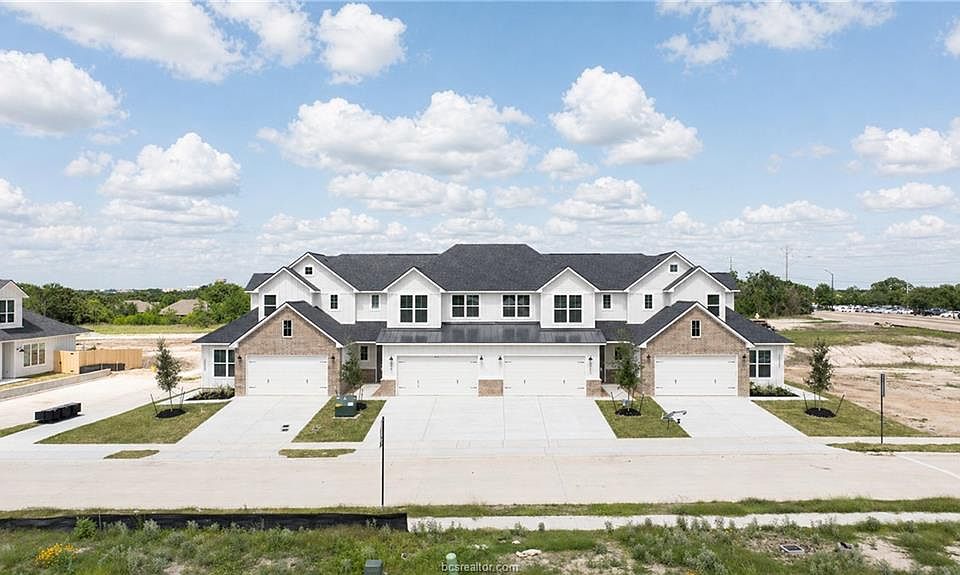 1st image of 2547 Leyla Ln
