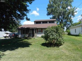 1061 Barbara St, Grand Blanc, MI 48439