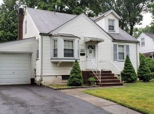 371 Forest Dr, Union, NJ