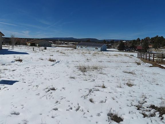5th image of 670 Midiron Avenue