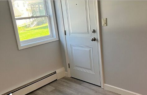 bedroom 1 entrance