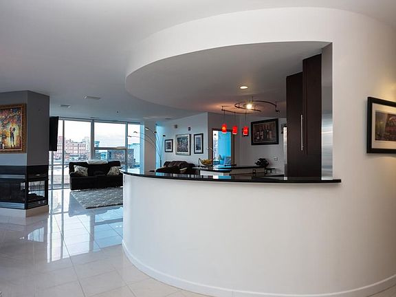 3rd image of 701 W Lakeside Ave APT 705