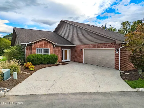 14 Rivers Ct, Oak Ridge, TN 37830