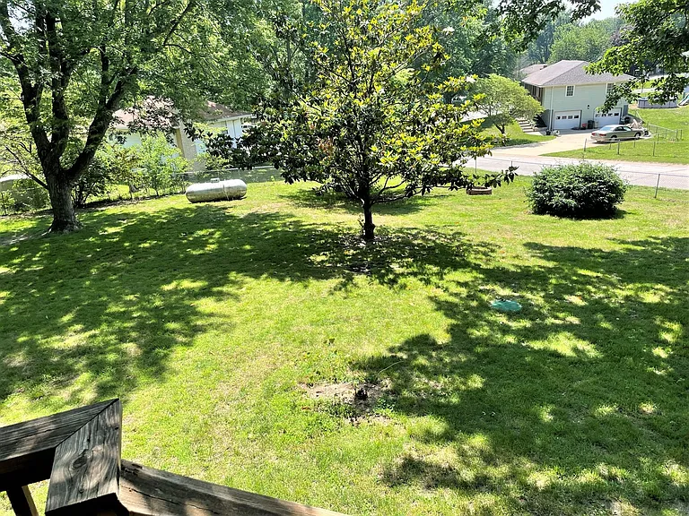 14585 Red Rock Dr — Photo 35