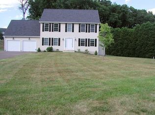 526 Rainbow Rd, Windsor, CT 06095