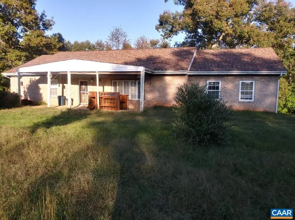 2812 Troublesome Creek Rd, Dillwyn, VA 23936