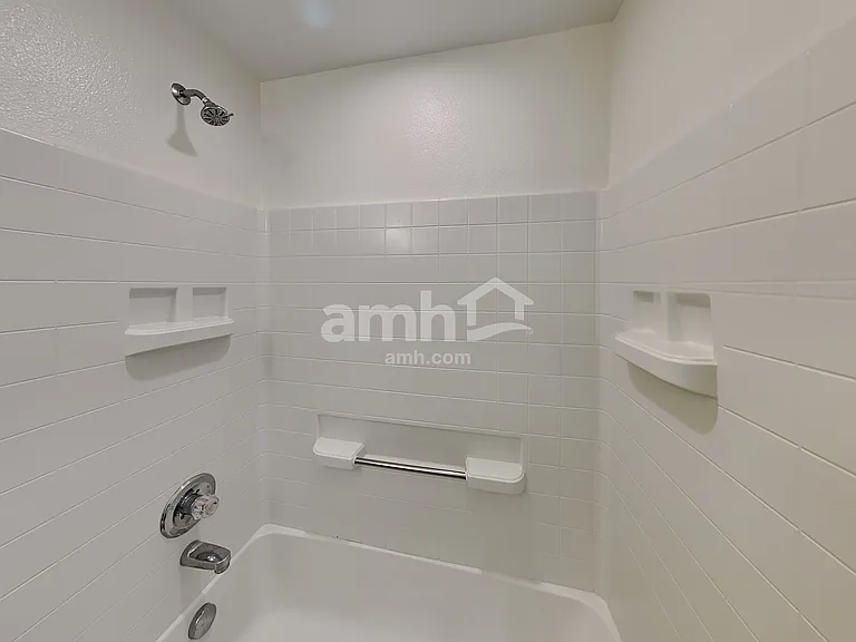 10031 Dillon Cir — Photo 15