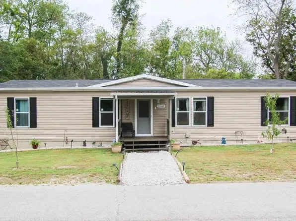 2940 N 6th St, Terre Haute, IN 47804