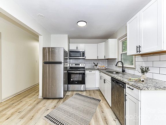 2nd image of 127 Morning Glory Ave