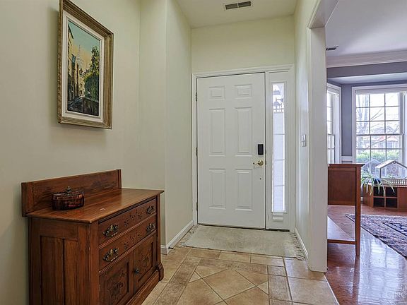 4th image of 1723 Harmon Dr