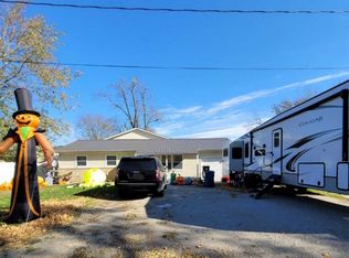 314 N 3rd Ave, Chenoa, IL 61726