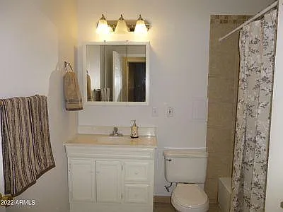 946 E Loma Vista Dr — Photo 10