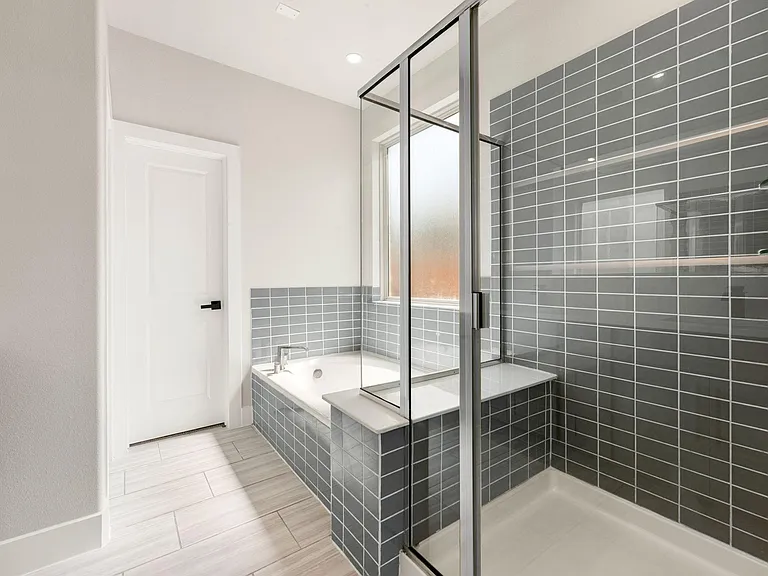 1221 Woodflower Dr — Photo 17
