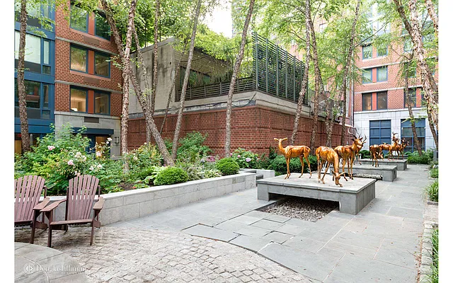 Rented by Douglas Elliman | media 19