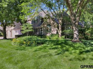 6608 Old Dominion Rd, Lincoln, NE 68516