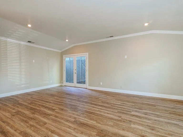 2844 Tiffany West Way — Photo 12