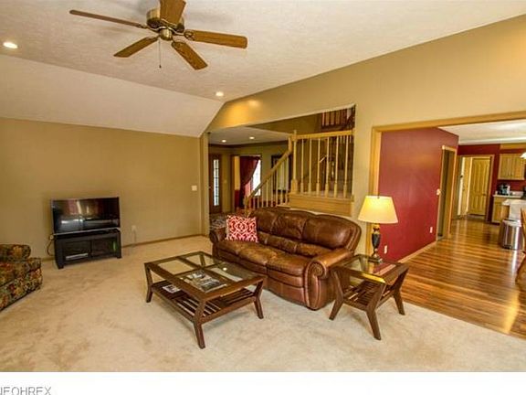 5th image of 9511 Yvonne Dr