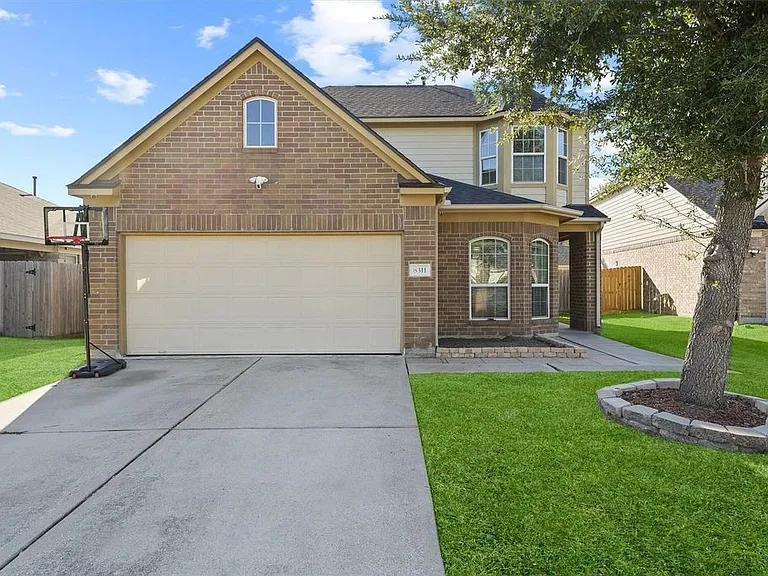 8311 Caraway Lake Cir — Photo 1