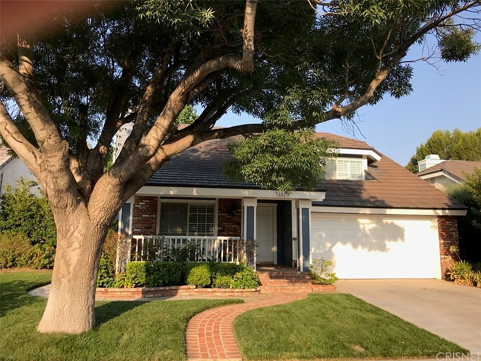 1st image of 26029 Moreno Dr
